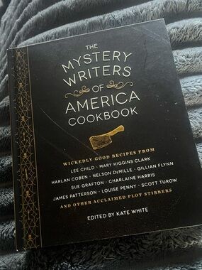 The Mystery Writers Of America Cookbook, Kate White, Lee Child, Louise Penny